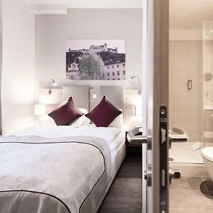 https://hotel-junior.saalbachhinterglemmhotels.com